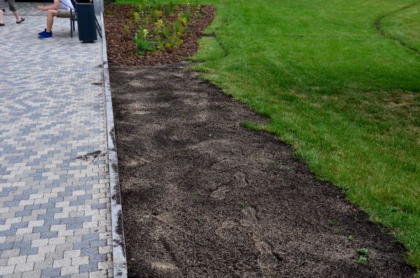 Yard Top Dressing Service in Alpharetta